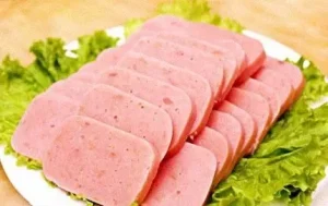 Application of sodium tripolyphosphate in the production of ham.